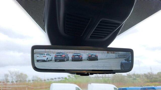 Ford E-Transit 350 L2H2 Trend 68 kWh 184pk | Pro Power on board | Navigatie | Adaptieve Cruise | Digitale binnenspiegel | Laadruimtebescherming | Reservewiel | H7 batterij | LED laadruimteverlichting