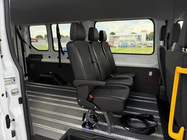 Ford E-Transit Rolstoelbus / Personenbus 350 L2H2 Trend 68 kWh (Zo goed als nieuwe en volledig elektrische Rolstoelbus!)