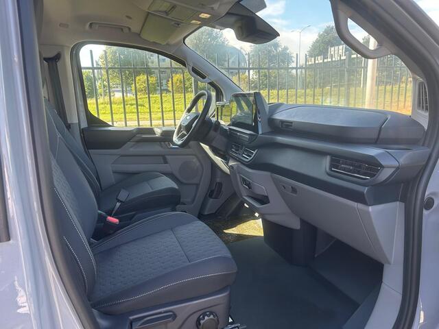 Ford E-Transit Cust. 340 L2H1 Limited 65 kWh | Driver Assistance Pack Premium | Verwarmbare Stoelen | Elek. Inklapbare trekhaak | LED-Koplampen |