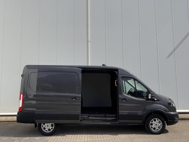 Ford E-Transit 350 L3H2 Trend 68 kWh 317 KM Trend 3500 GVW | Van ¤ 68989, Voor 42995,- EX/EX | Navigatie | Camera 360 Graden | Direct Leverbaar |