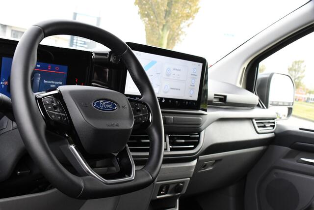 Ford E-Transit Cust. 340 L2H1 Limited 65 kWh DEMO, Virtual, Adaptieve Cruise, Camera, Carplay, Stoelverwarming, LED, 218pk, NAVI, Uniek!
