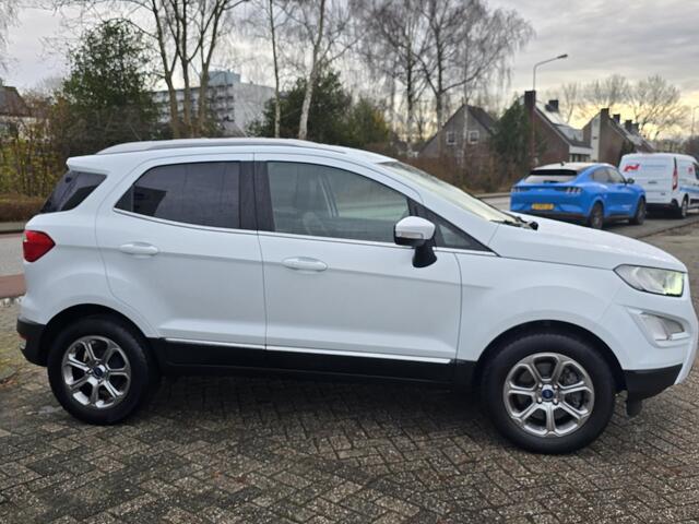 Ford ECOSPORT 1.0 EcoBoost Titanium 125pk | Navigatie | Winter Pack | Apple Carplay / Android Auto | PDC Achter | Cruise Control | Privacy Glass