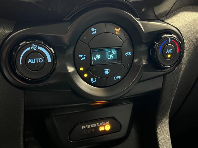 Ford ECOSPORT 1.0 EcoBoost Titanium | Lichtmetalen Velgen 16" | Lederen/Stoffen Bekleding | Airco | Radio | Elektrische Ramen Voor en Achter |