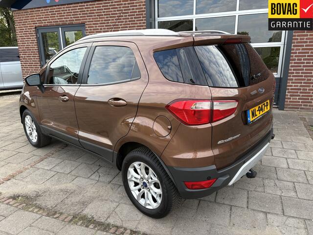 Ford ECOSPORT 1.0 EcoBoost Titanium 92kw ( Navigatie, Trekhaak, ECC Airco, Cruise Control) DIRECT RIJKLAAR!!