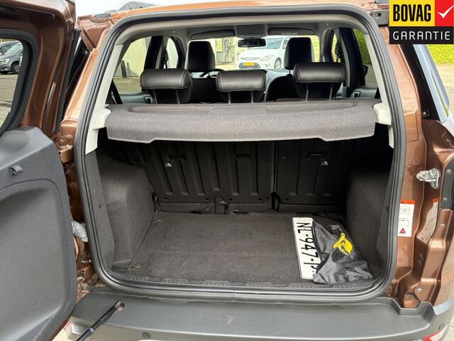 Ford ECOSPORT 1.0 EcoBoost Titanium 92kw ( Navigatie, Trekhaak, ECC Airco, Cruise Control) DIRECT RIJKLAAR!!