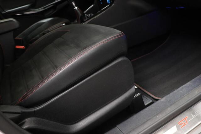 Ford ECOSPORT 1.0 EcoBoost ST-Line | DESIGN PACK | APPLE | NAVI | TREKHAAK