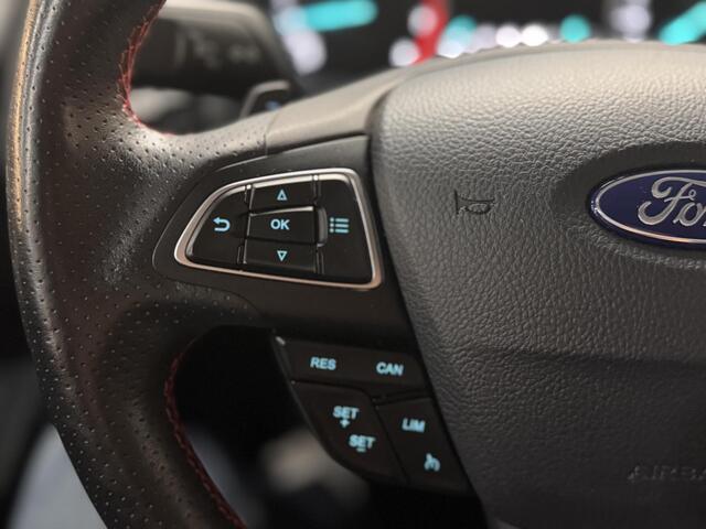 Ford ECOSPORT 125pk ST-Line Black Automaat Camera Trekhaak Winter pack Xenon Privacy Glass Dealeronderhouden