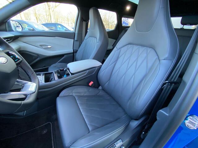 Ford EXPLORER Premium Extended Range RWD 77 kWh | Glazen dak | 21 Inch | Head-up display | 360 graden camera | Matrix verlichting | B&O Sound |