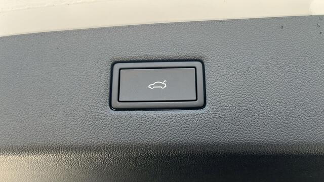 Ford EXPLORER Extended Range RWD 77 kWh 286pk | Driver Assistance Pack | Wegklapbare Trekhaak | Ford Voorraad