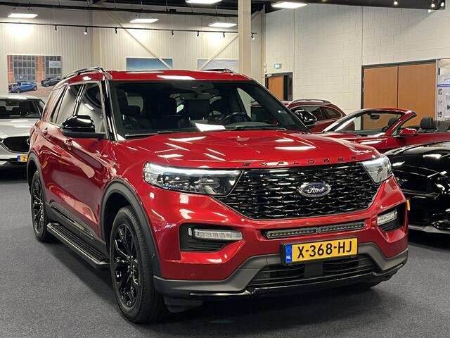 Ford EXPLORER 3.0 V6 EcoBoost PHEV ST-Line 457PK AWD | 7-Persoons | Trekhaak | Panodak | Side bars | 22inch