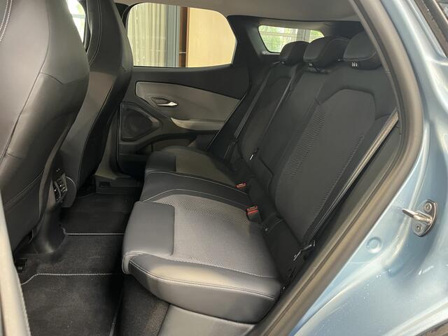 Ford EXPLORER EV Extended Range RWD 286 pk 77 kWh | Warmtepomp | Driver assistance pack | Elektrische stoel met geheugen | Adaptieve cruise | Garantie tm 2029!