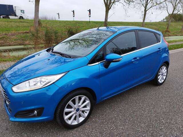 Ford FIESTA 1.0 EcoBoost Titanium ** 125 PK ** NAVI ** Wi Pakket ** PDC ** Bluetooth |**