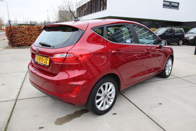 Ford FIESTA 1.0 EcoBoost Titanium BLIS, Carplay, Clima, Camera, PDC, 1e eig, NL auto WINTERSALE!
