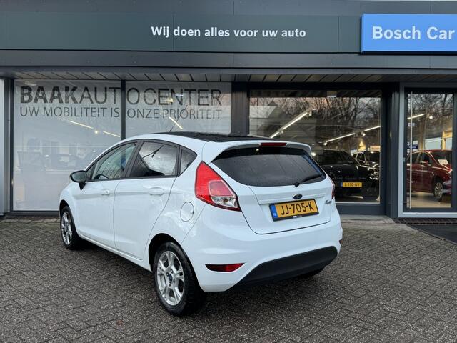 Ford FIESTA 1.0 White Edition
