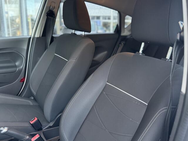 Ford FIESTA 1.0 White Edition