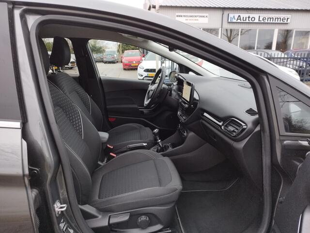 Ford FIESTA 1.0 EcoBoost ** 125 pk ** Titanium ** NAVI ** B & O Sound ** Camera ** Parkeerpakket **
