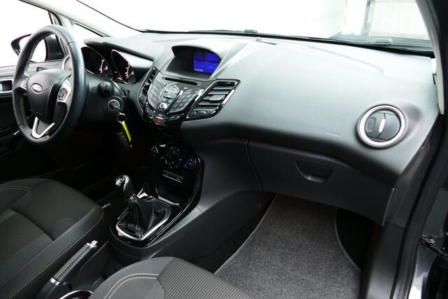 Ford FIESTA 1.0 100pk EcoBoost Titanium. Navi, Clima, Cruise, 16"LMV, Park Sensors V+A