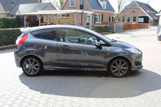 Ford FIESTA ST-Line 1.0 Ecoboost 140PK - Navi Airco Nwe Distributie