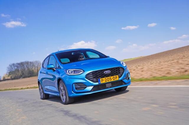 Ford FIESTA 125pk Hybride Titanium MHEV winterpakket-binnenkort verwacht