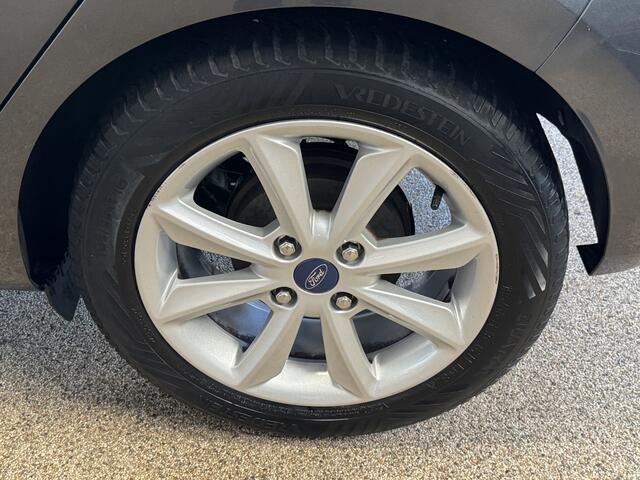 Ford FIESTA 1.1 style Cruise Control/NAVI/LMV/Airco