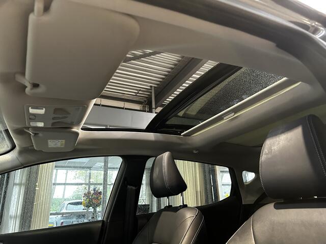 Ford FIESTA EcoBoost 125 pk Vignale | Pano | Winter Pack | Camera | Leer | Adapt. cruise | B&O | 17" | Pr. glass |