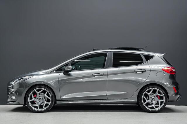 Ford FIESTA ST-3 1.5 200pk |dealer onderhouden|panoramadak|B&O|Apple Carplay|LED-koplampen|lane assist|cruise control|winterpack|18"|