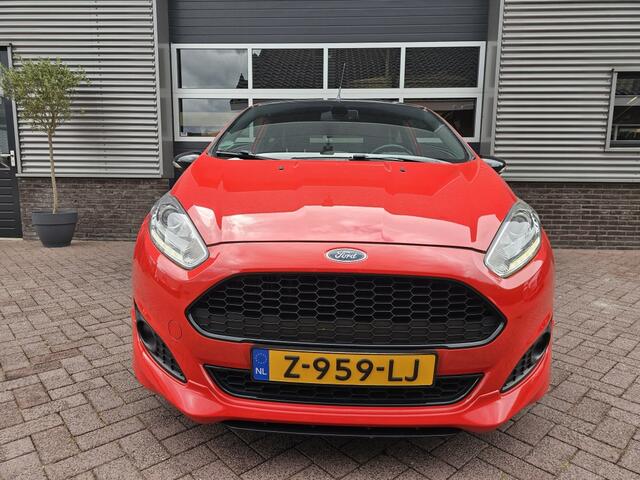 Ford FIESTA 1.0 EcoB. Black Edit