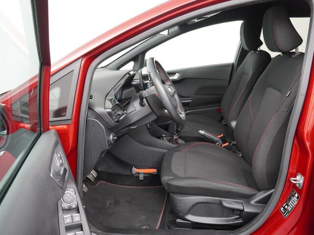 Ford FIESTA EcoBoost 95 pk ST-Line | Winter pack | LED | Adapt. cruise | Camera | Navi |