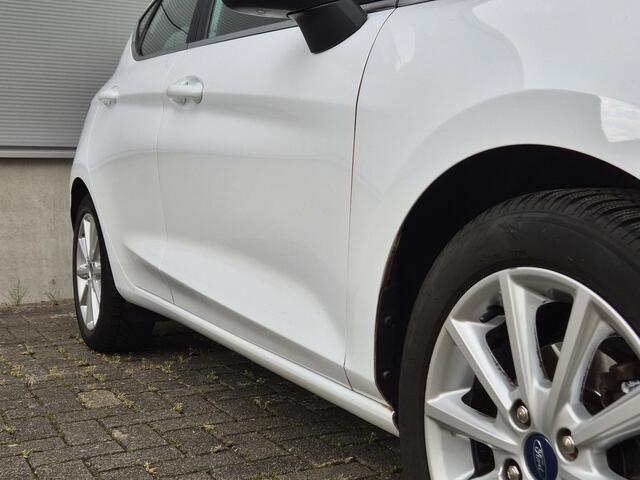 Ford FIESTA 1.0 EcoB. Titanium/Panoramadak/Winterpack/Driveass