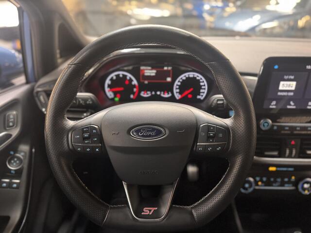 Ford FIESTA ST 200pk 1.5 EcoBoost Apple Carplay Privacy glass Verlagingsset 5drs Dealeronderhouden