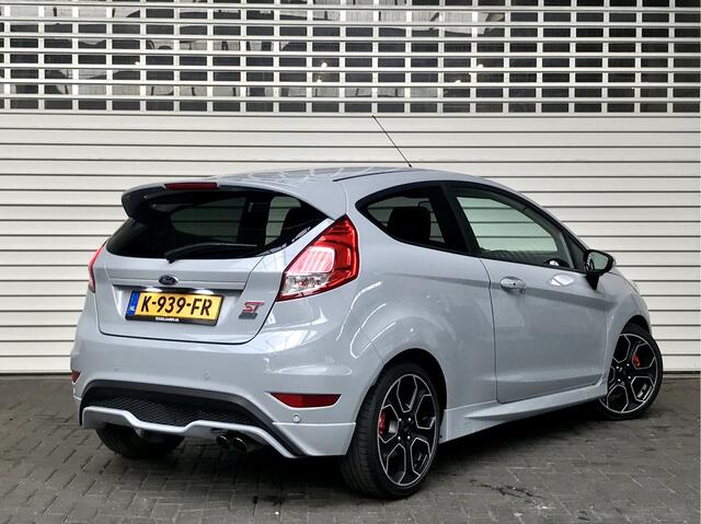 Ford FIESTA ST200 UNIEK! Rijklaarprijs!