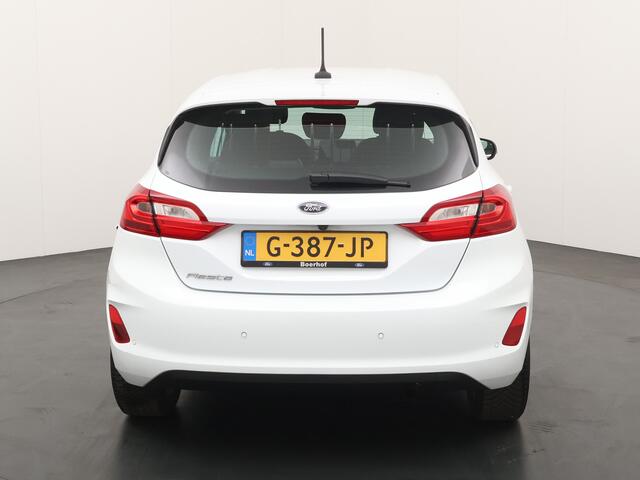 Ford FIESTA EcoBoost 100pk Titanium | Verwarmde voorruit | Camera | Navi | Cruise | Clima | Apple Carplay