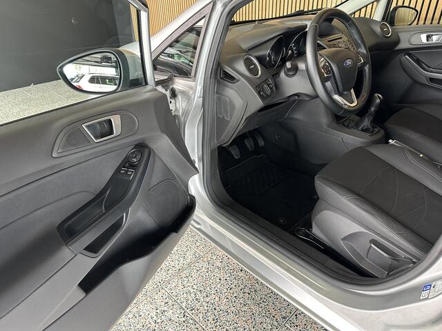 Ford FIESTA 1.0 Style Ultimate Navigatie | Cruise controle | Parkeer sensoren