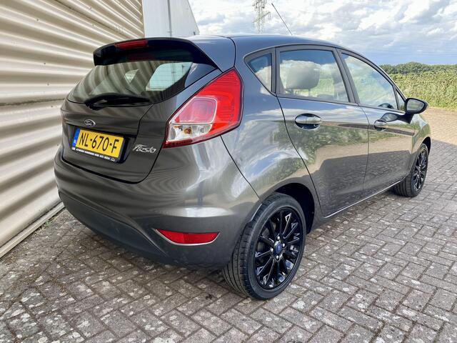 Ford FIESTA 1.0 Style Essential |5drs,LMV,Navi,Airco|
