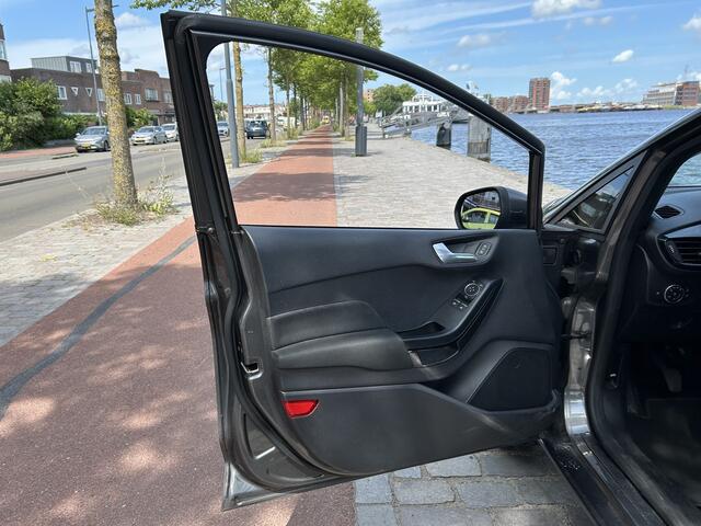 Ford FIESTA 1.1 Trend 5-drs. Airco Navi Cruise Carplay