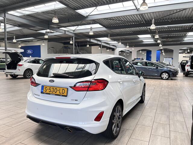 Ford FIESTA ST-Line EcoBoost Hybrid 125pk | All Season banden | Cruise | Apple carplay | Android auto | Parkeersens. achter |