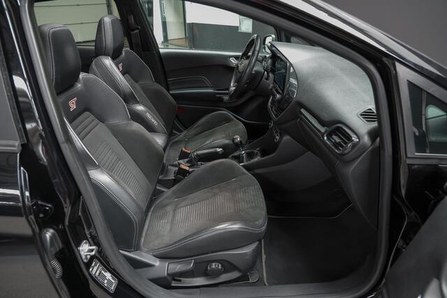 Ford FIESTA ST-3 1.5 200pk |Milltek dual outlet|Maxton splitterset|Eibach verlagingsveren|panoramadak|B&O|18"|LED|winterpack|cruise control|keyless|