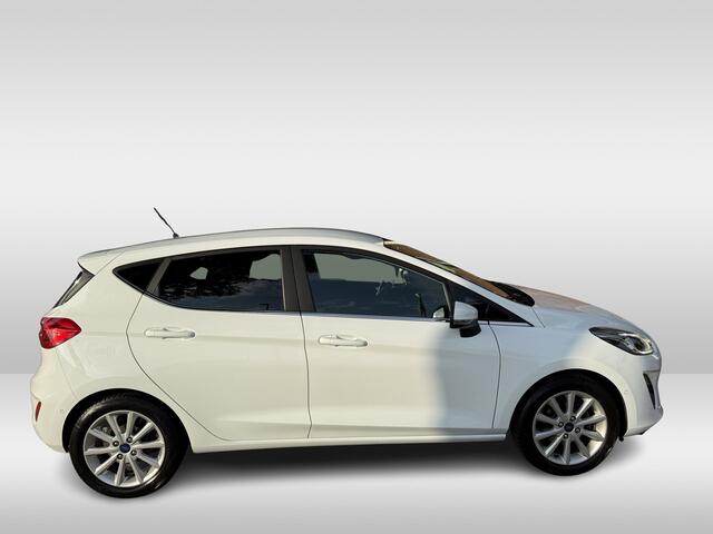 Ford FIESTA 1.0 EcoBoost Titanium | B&O muziek systeem | lichtmetalen wielen | parkeer sensoren V+A |