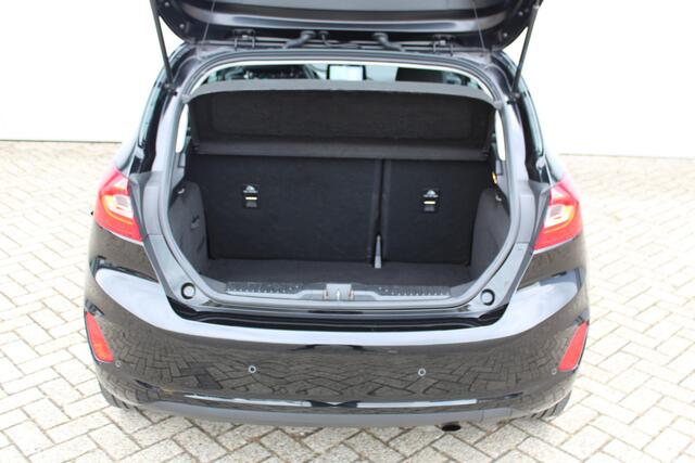 Ford FIESTA 1.0-100pk EcoBoost Titanium. Mooie en zuinige Ford Fiesta in de luxe Titanium uitvoering.