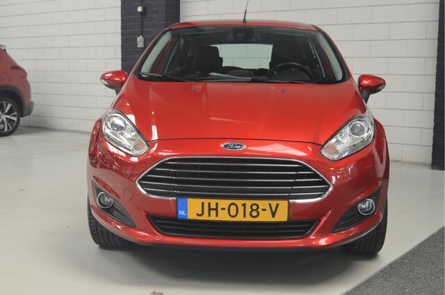 Ford FIESTA 1.0 EcoBoost Titanium // CLIMA // PDC // NAVI // TREKHAAK //
