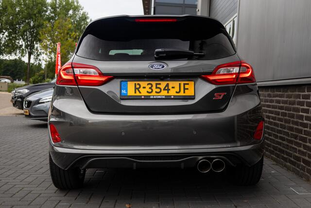 Ford FIESTA 1.5 EcoBoost ST-3 200 pk / Miltek-Uitlaat/ Recaro-Stoelen/ Stoel.Verw/ Keyless/ B&O-Sound/ Xenon/ Camera/ 18'' LMV