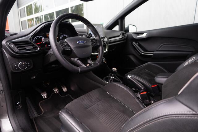 Ford FIESTA 1.5 EcoBoost ST-3 200 pk / Miltek-Uitlaat/ Recaro-Stoelen/ Stoel.Verw/ Keyless/ B&O-Sound/ Xenon/ Camera/ 18'' LMV