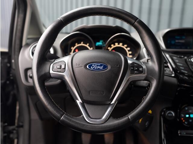 Ford FIESTA 1.0 EcoBoost 100Pk Titanium | Trekhaak | Parkeersensoren V&A | Climate Control | Prijs Rijklaar!!