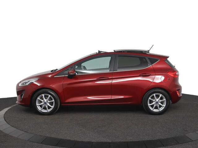 Ford FIESTA EcoBoost Hybrid 125 pk Titanium X | Pano | Winter Pack | Camera | Adapt. cruise | full LED | B&O | 100% dealer onderh.
