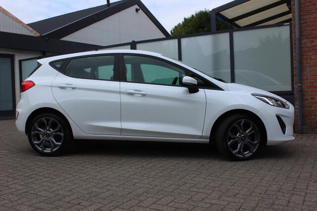 Ford FIESTA 1.1 Trend ST Line 17", Navigatie/Carplay, DAB.