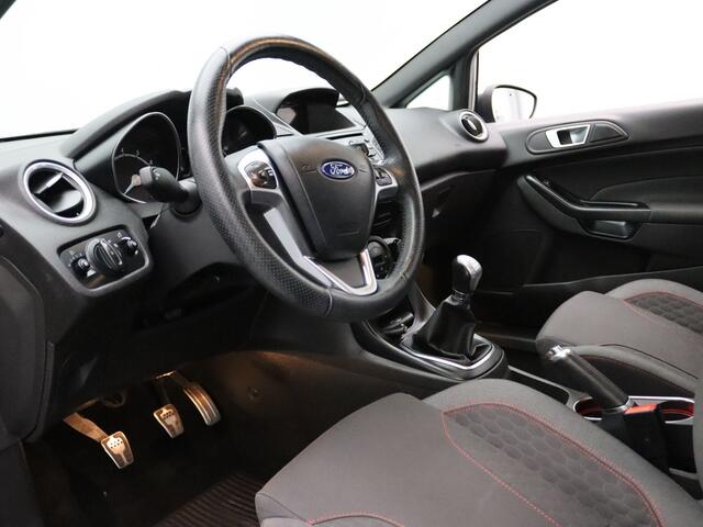 Ford FIESTA 100pk EcoBoost ST Line Cruise | Climate | Navi | Parkeersens. achter | Voorruitverw.