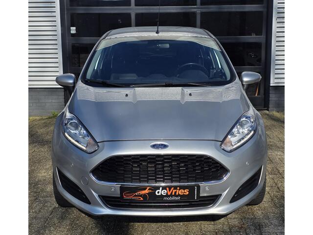 Ford FIESTA 1.0 Style **AIRCO-NAVI-PDC**
