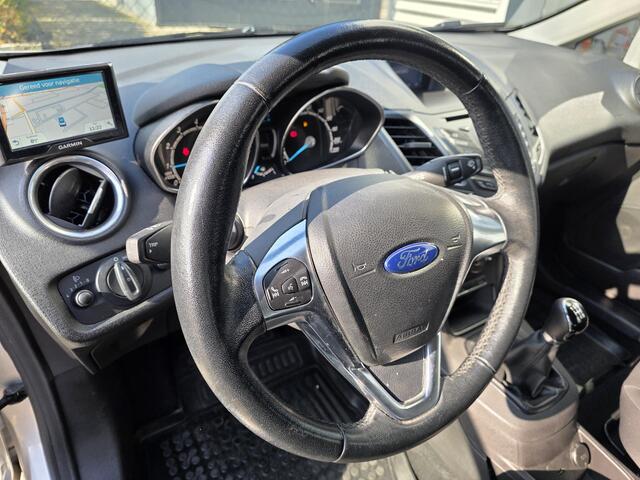 Ford FIESTA 1.0 Style **AIRCO-NAVI-PDC**