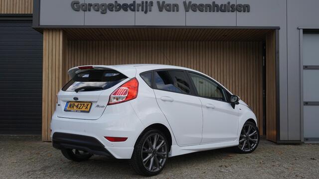 Ford FIESTA 1.0 EcoBoost 101pk ST Line 5Drs Navi Clima 17inch LM Grote Spoiler Bluetooth *NL auto* 107063km!