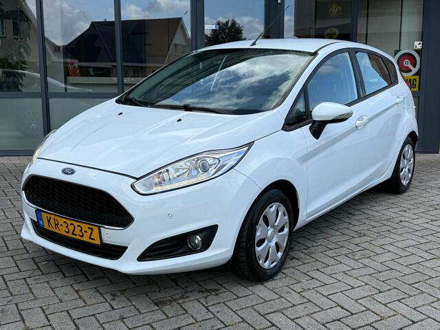 Ford FIESTA 1.5 TDCi Style | navigatie | Bluetooth | PDC